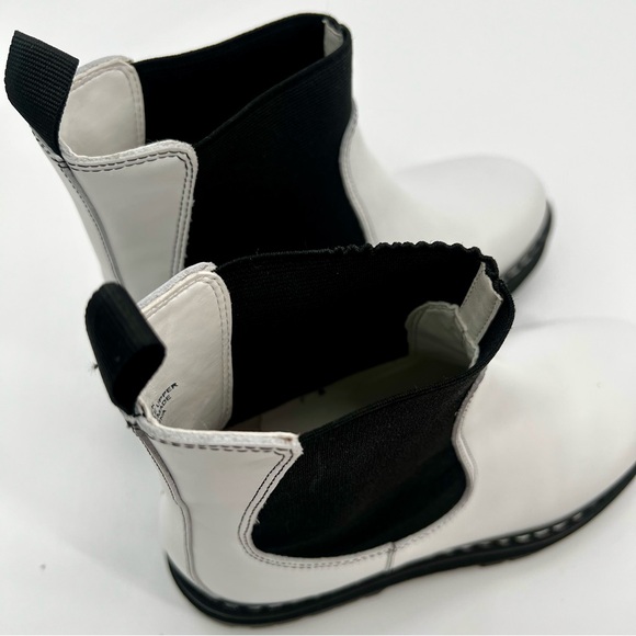 New Marc Fisher Patrick Ankle Boots Bootie Chelsea White Rubber Sole Moto 6.5 M - Picture 13 of 14
